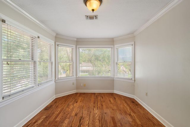 1105 Stratford, Hattiesburg, MS 39402