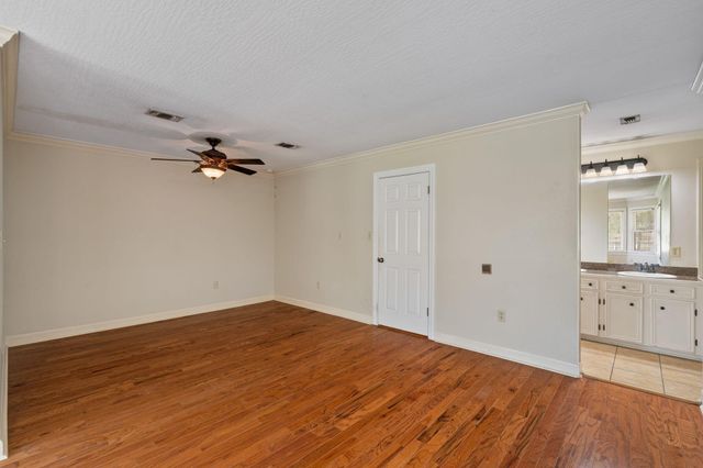 1105 Stratford, Hattiesburg, MS 39402