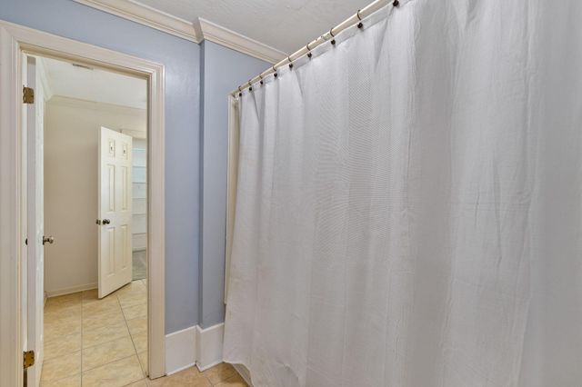 1105 Stratford, Hattiesburg, MS 39402
