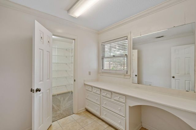 1105 Stratford, Hattiesburg, MS 39402