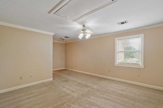 1105 Stratford, Hattiesburg, MS 39402