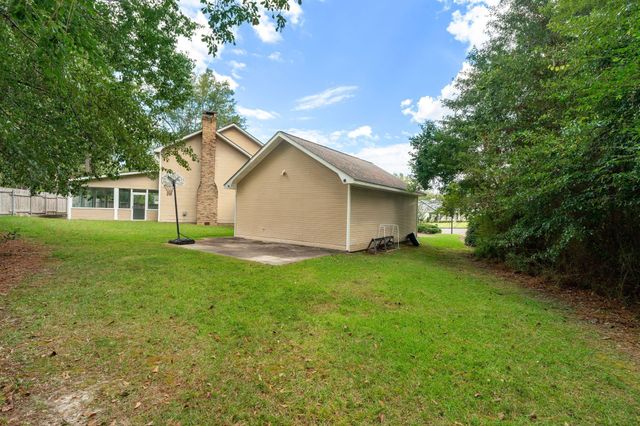 1105 Stratford, Hattiesburg, MS 39402