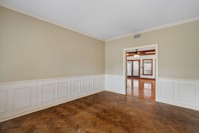 1105 Stratford, Hattiesburg, MS 39402