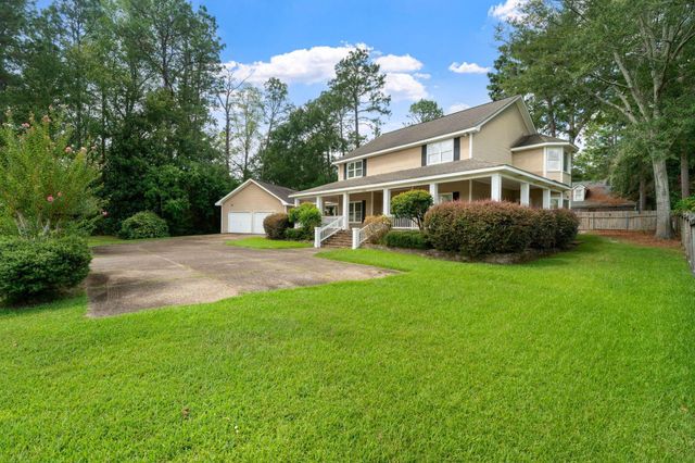 1105 Stratford, Hattiesburg, MS 39402