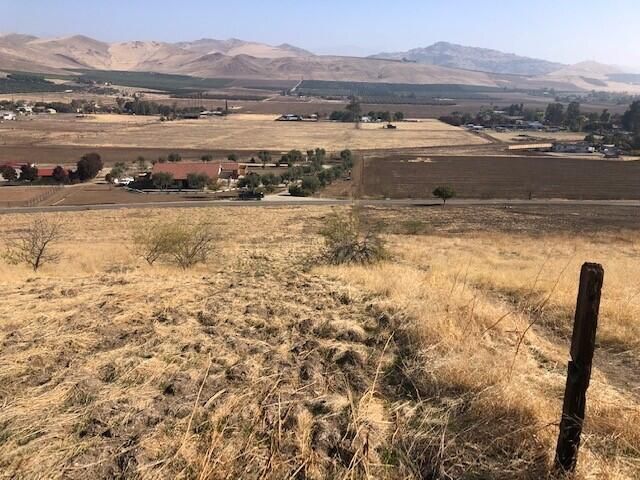 N Scenic Drive Drive, Porterville, CA 93257