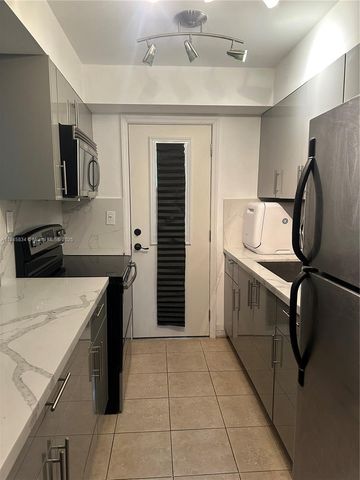 3242 Mary St S215, Miami, FL 33133