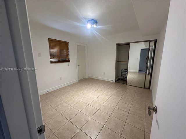 3242 Mary St S215, Miami, FL 33133