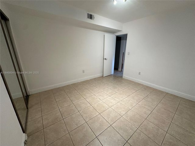 3242 Mary St S215, Miami, FL 33133
