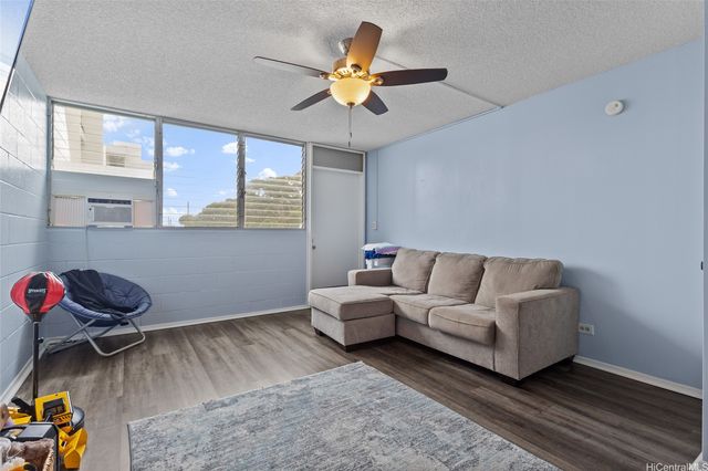 46-280 Kahuhipa Street B204, Kaneohe, HI 96744