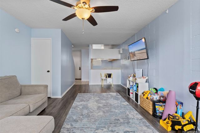 46-280 Kahuhipa Street B204, Kaneohe, HI 96744