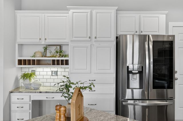 932 N Azure Cir, Wichita, KS 67235