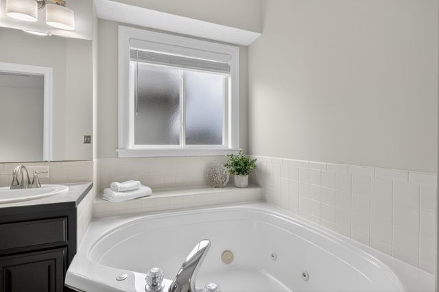 932 N Azure Cir, Wichita, KS 67235