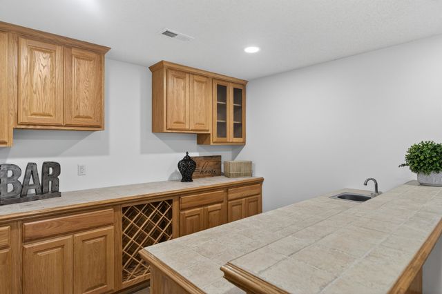 932 N Azure Cir, Wichita, KS 67235