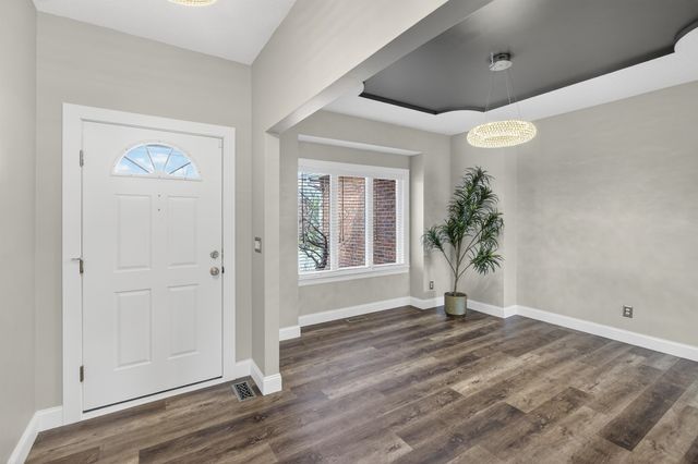 932 N Azure Cir, Wichita, KS 67235