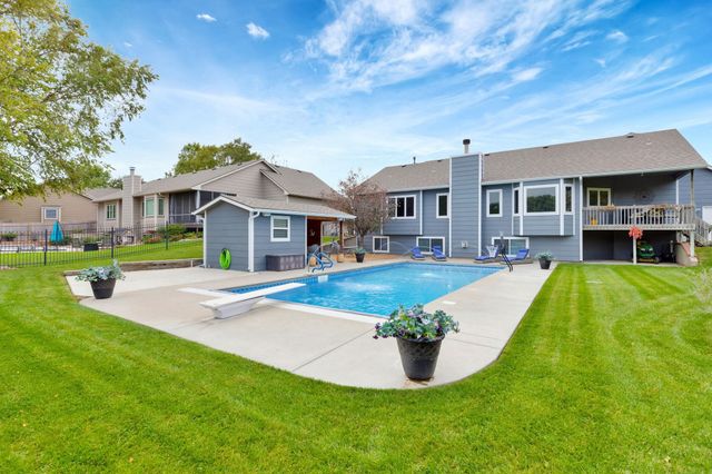 932 N Azure Cir, Wichita, KS 67235