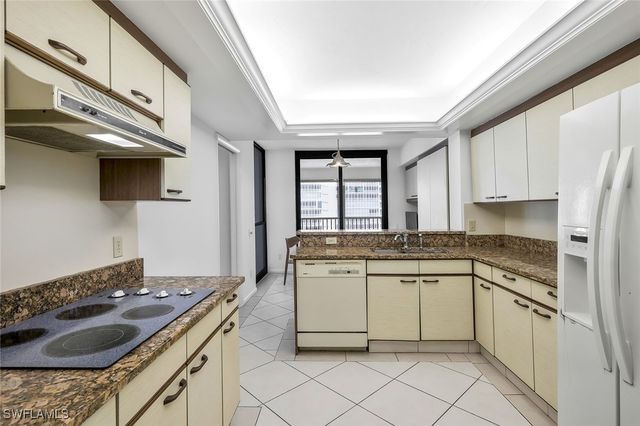 4401 Gulf Shore BLVD N 1104, Naples, FL 34103