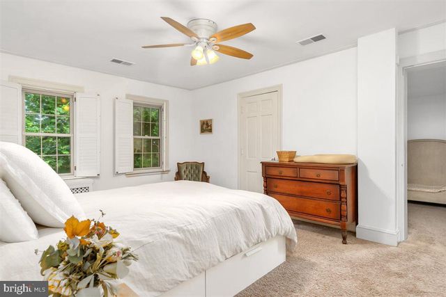 1214 OAK HILL AVE, Hagerstown, MD 21742