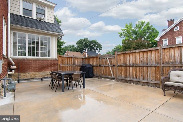 1214 OAK HILL AVE, Hagerstown, MD 21742