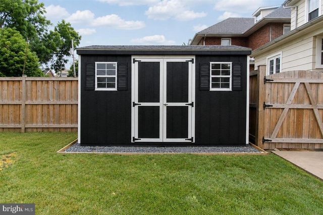 1214 OAK HILL AVE, Hagerstown, MD 21742