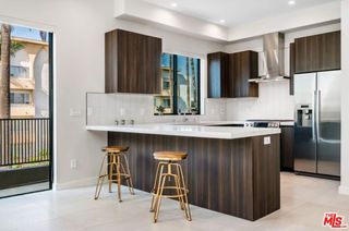 530 N Hayworth Avenue 3/4, Los Angeles, CA 90048