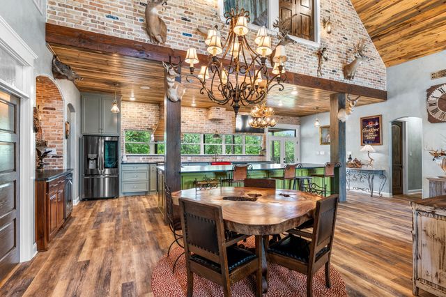 8029 N River Crossing, Waco, TX 76633