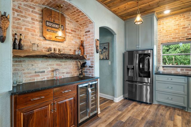 8029 N River Crossing, Waco, TX 76633