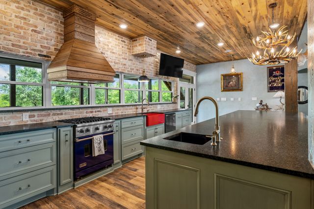 8029 N River Crossing, Waco, TX 76633