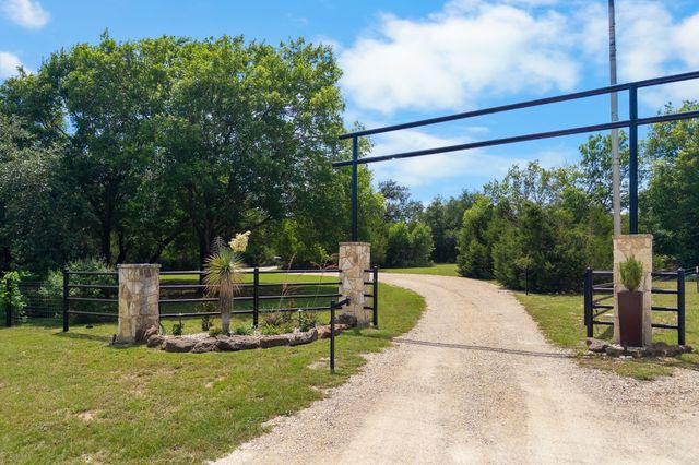 8029 N River Crossing, Waco, TX 76633