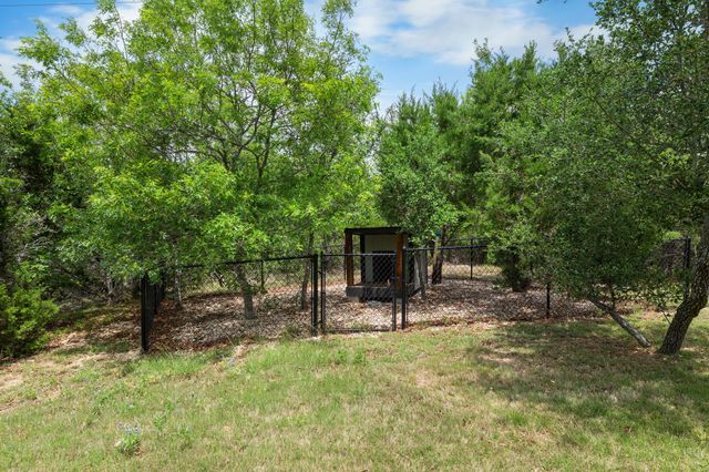 8029 N River Crossing, Waco, TX 76633
