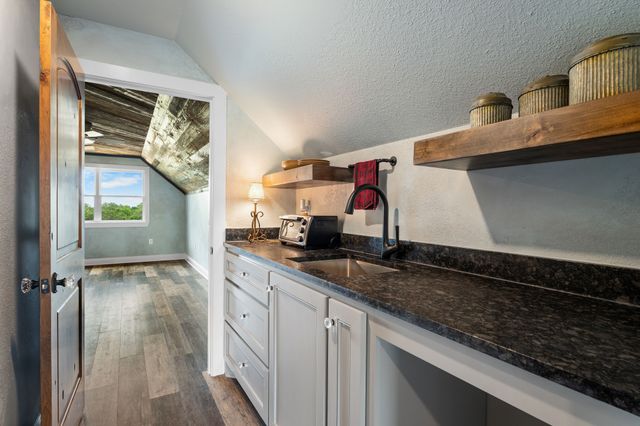 8029 N River Crossing, Waco, TX 76633