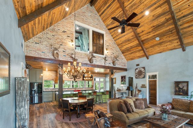 8029 N River Crossing, Waco, TX 76633