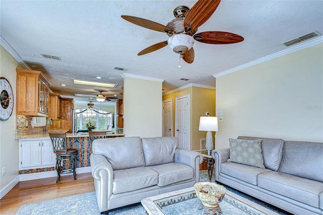 5008 COUNTRY HILLS DRIVE, Tampa, FL 33624