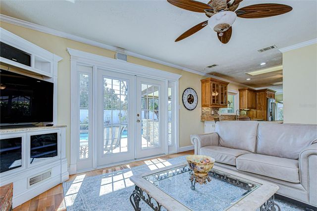 5008 COUNTRY HILLS DRIVE, Tampa, FL 33624