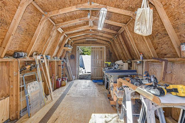 5008 COUNTRY HILLS DRIVE, Tampa, FL 33624