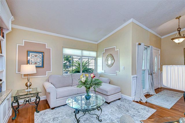 5008 COUNTRY HILLS DRIVE, Tampa, FL 33624