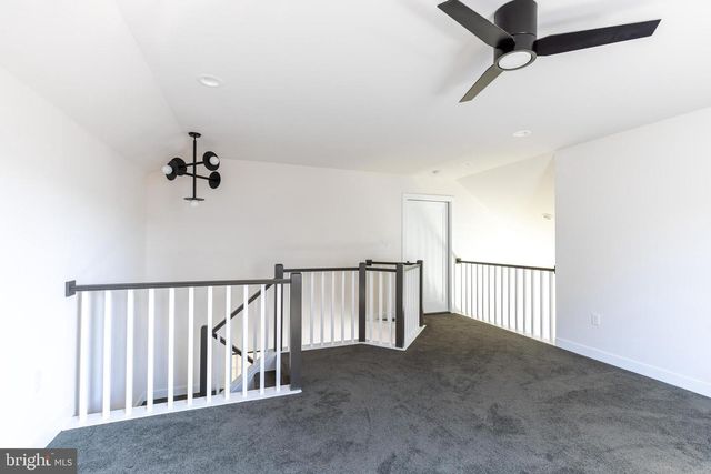1404 BARRINGTON DR, Mount Joy, PA 17552