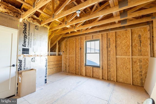 1404 BARRINGTON DR, Mount Joy, PA 17552