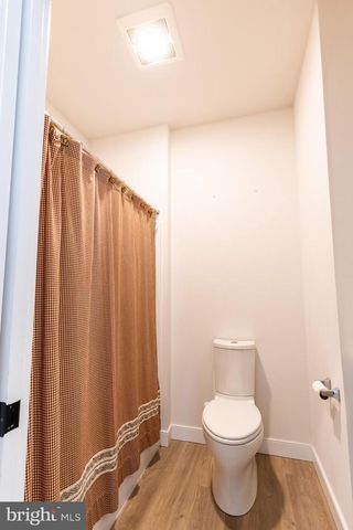 1404 BARRINGTON DR, Mount Joy, PA 17552