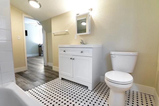 1703 Toberman Street, Los Angeles, CA 90015