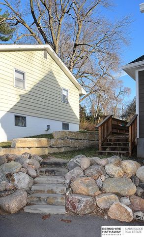 8705 Franklin Street, Omaha, NE 68114