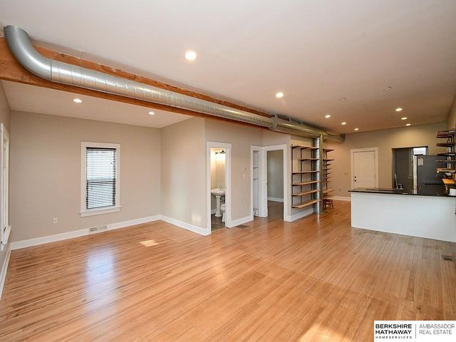 8705 Franklin Street, Omaha, NE 68114