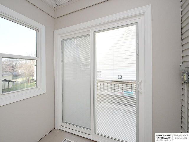 8705 Franklin Street, Omaha, NE 68114