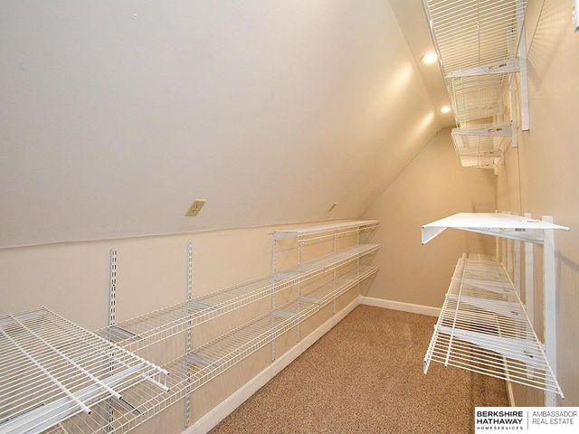 8705 Franklin Street, Omaha, NE 68114