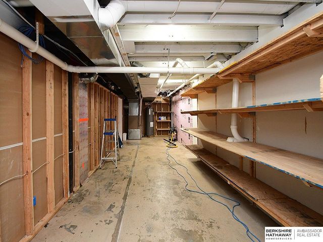 8705 Franklin Street, Omaha, NE 68114