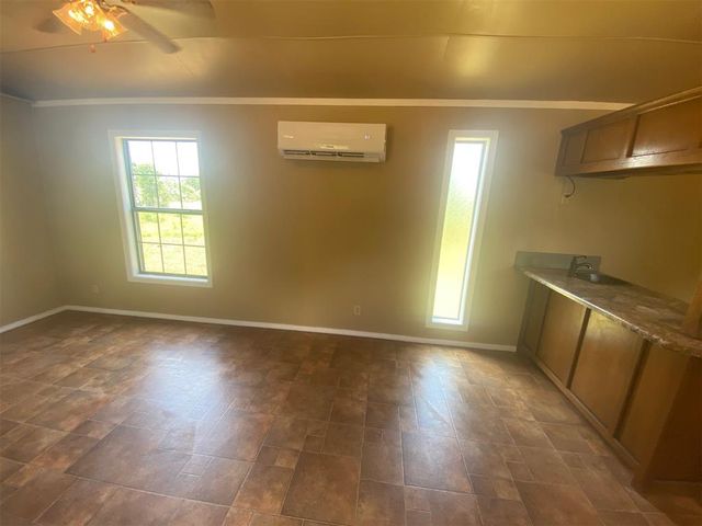 6780 Woods Acres Drive, Noble, OK 73068