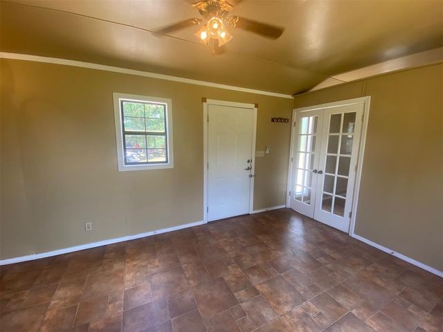 6780 Woods Acres Drive, Noble, OK 73068