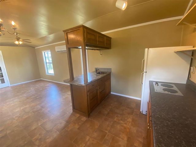 6780 Woods Acres Drive, Noble, OK 73068