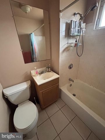 314 W POPLAR AVENUE, Wildwood, NJ 08260
