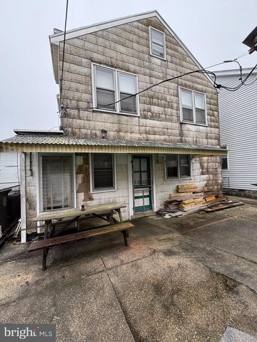 314 W POPLAR AVENUE, Wildwood, NJ 08260