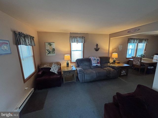 314 W POPLAR AVENUE, Wildwood, NJ 08260
